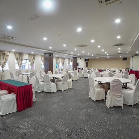 OYO 89531 Villa Hotel Segamat Esterno foto