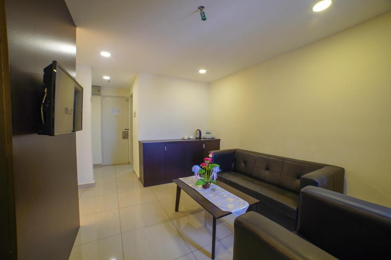 OYO 89531 Villa Hotel Segamat Esterno foto