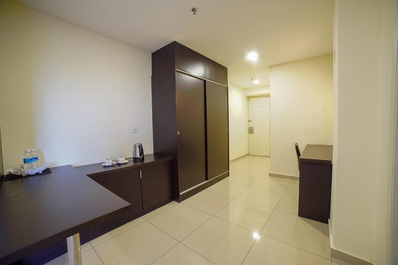OYO 89531 Villa Hotel Segamat Esterno foto
