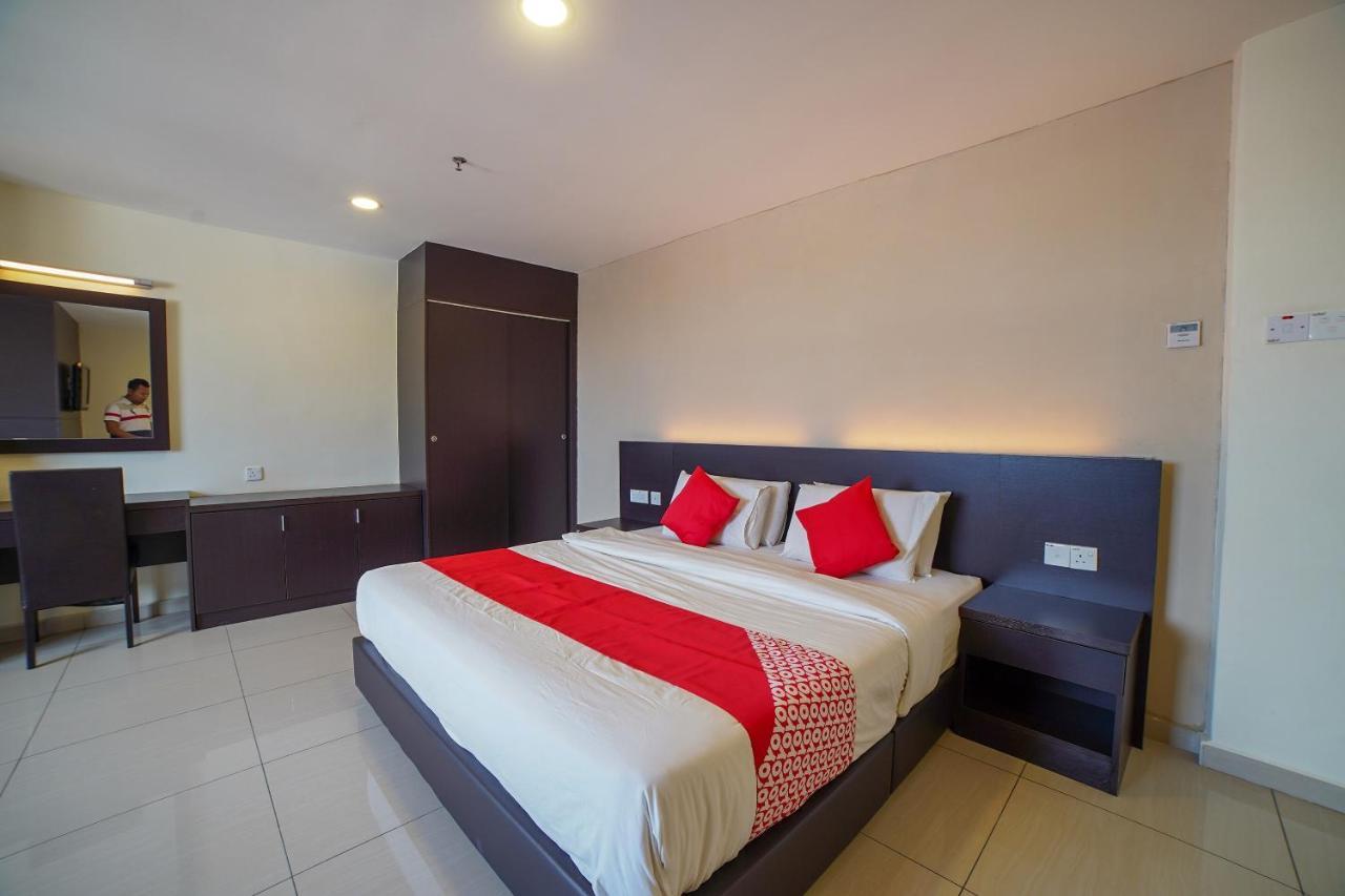 OYO 89531 Villa Hotel Segamat Esterno foto