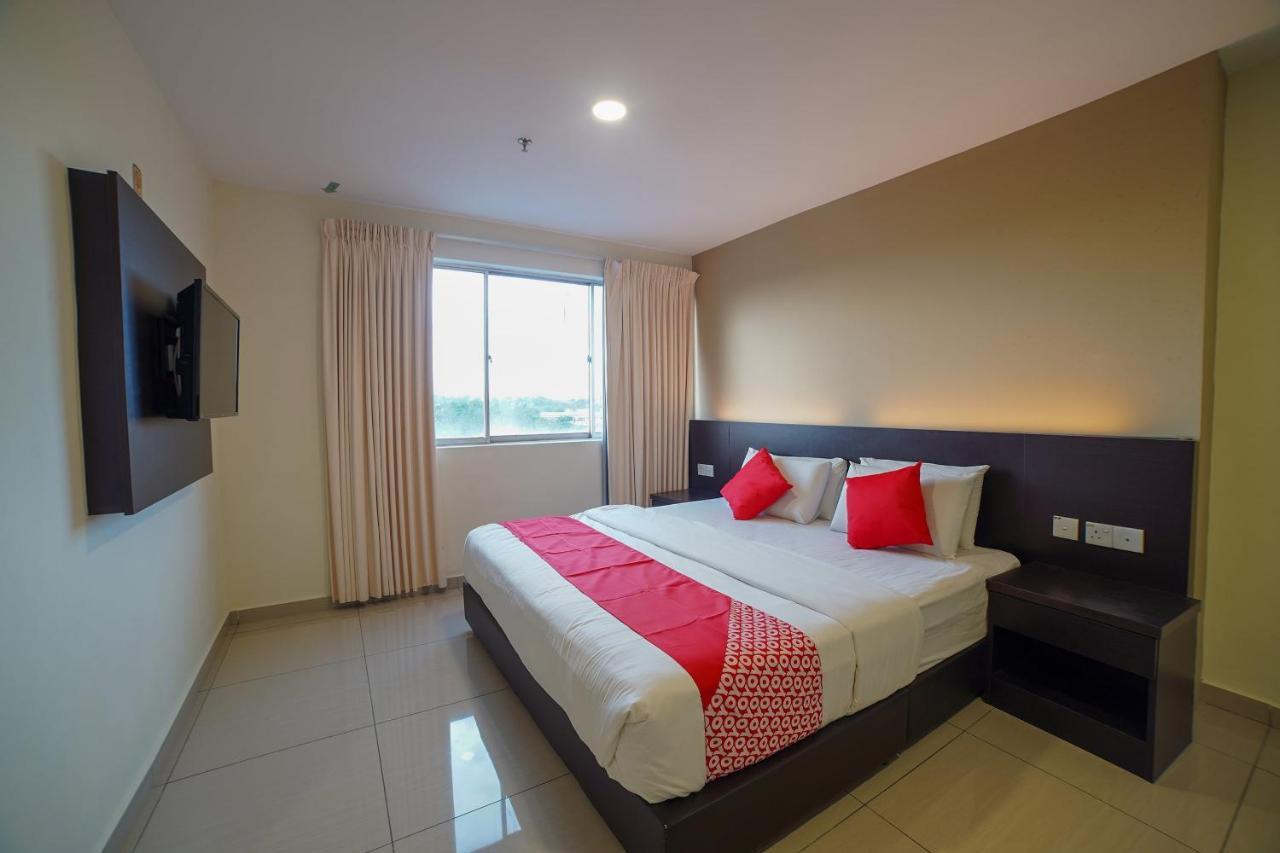 OYO 89531 Villa Hotel Segamat Esterno foto