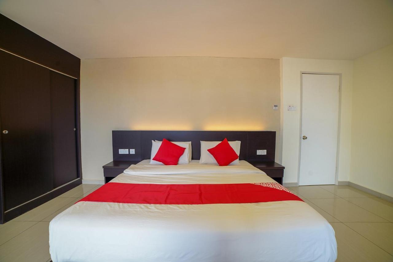 OYO 89531 Villa Hotel Segamat Esterno foto