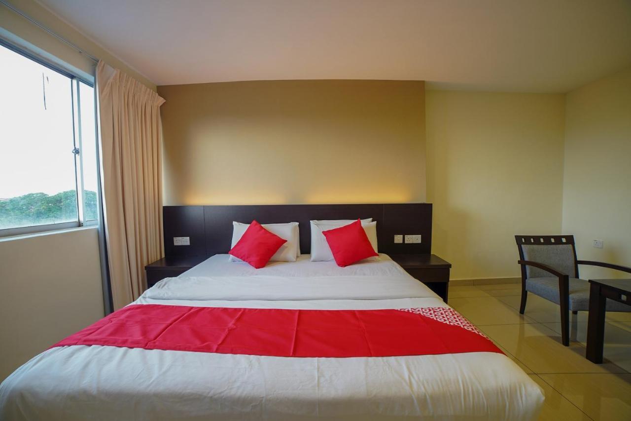 OYO 89531 Villa Hotel Segamat Esterno foto