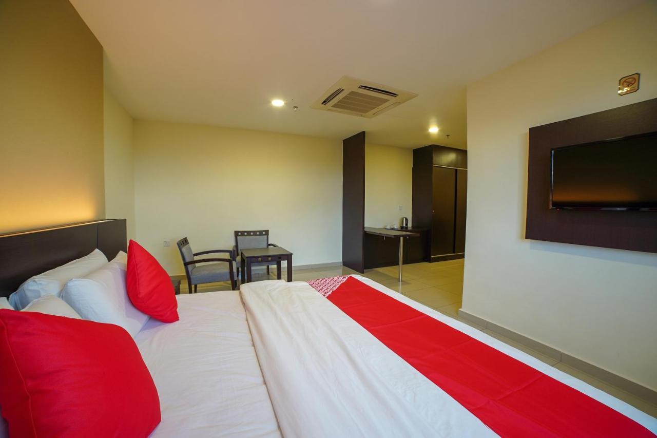 OYO 89531 Villa Hotel Segamat Esterno foto