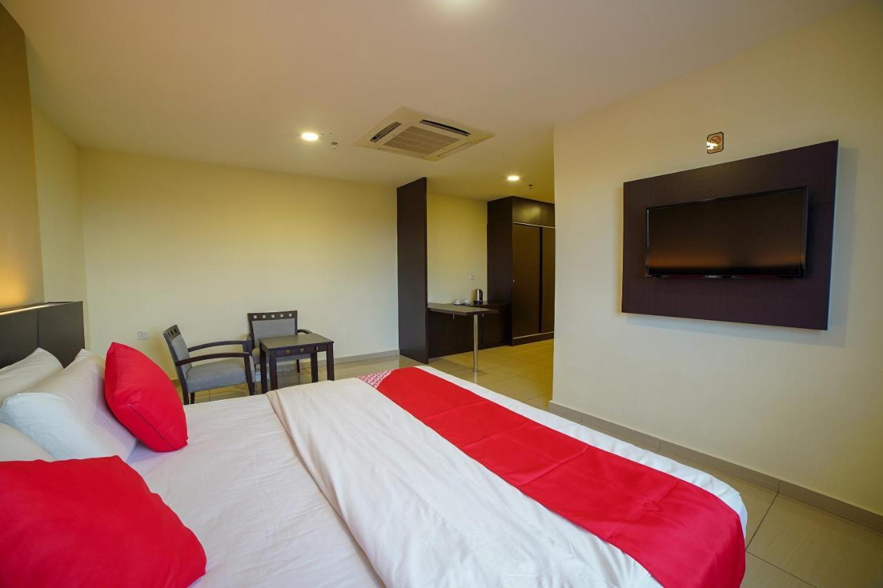 OYO 89531 Villa Hotel Segamat Esterno foto
