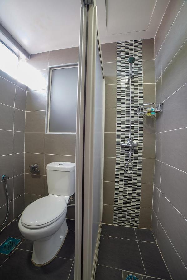OYO 89531 Villa Hotel Segamat Esterno foto